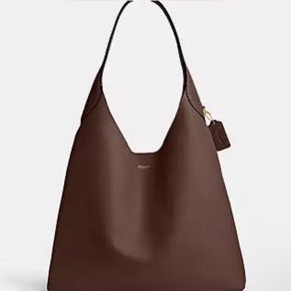 NWT coach Brooklyn Shoulder
Bag 39 Color brasa/maple 🤎🍁